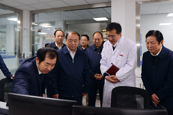 3地学院实验室DSC_7030 - 副本.JPG