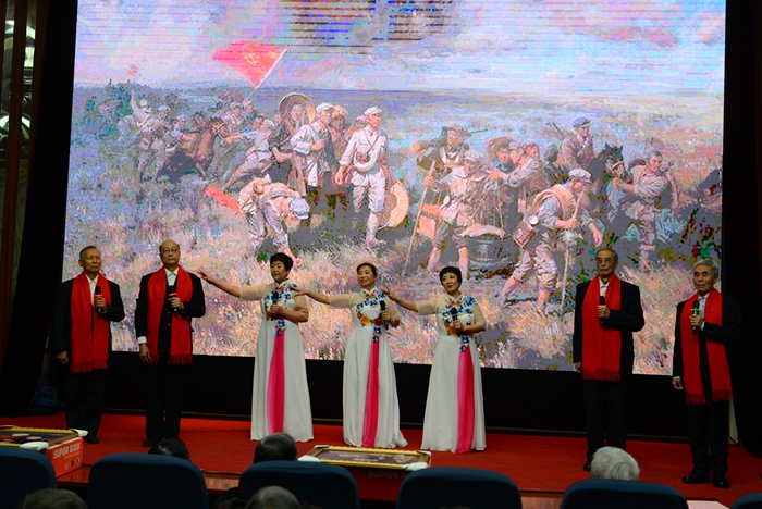 诗朗诵DSC_7685 - 副本.JPG