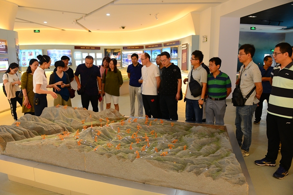 参观2DSC_4116_wps图片 - 副本.JPG