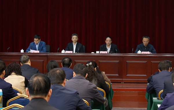 主席台_MG_4896 - 副本.JPG