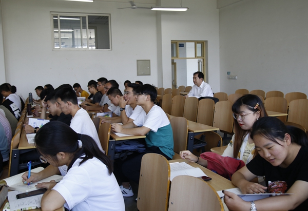 听课_MG_5862 - 副本.JPG