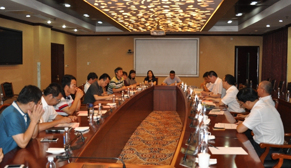 冀东油田公司校友座谈会 - 副本.JPG