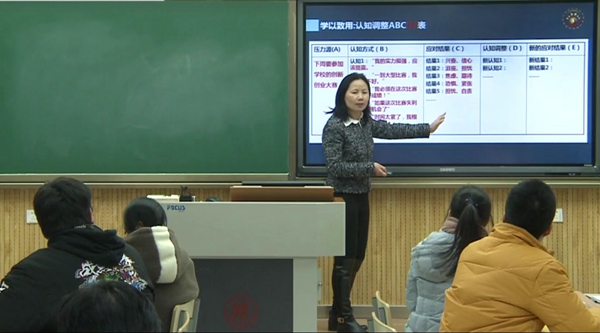 肖琼1 - 副本.jpg