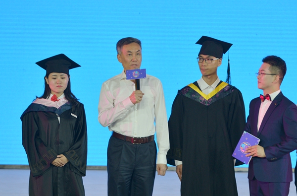 屈校长DSC_4051 - 副本.JPG