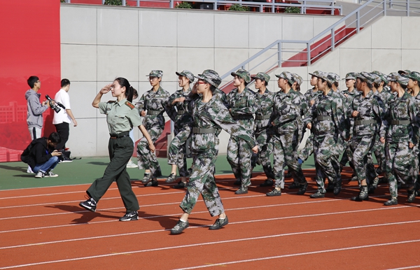 女兵_MG_2959 - 副本.JPG