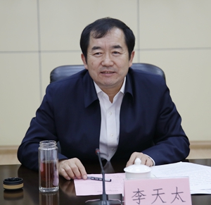 李校长_MG_4355 - 副本.JPG