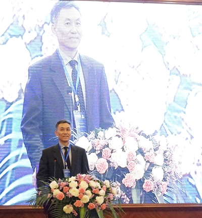 1bat365中文官方网站屈展校长到会致辞 - 副本.jpg